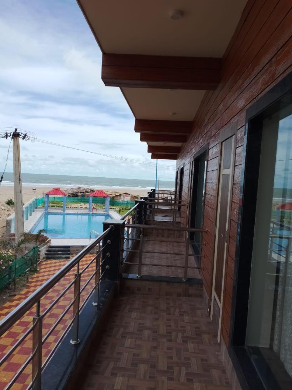 Sea Queen Beach Resort On Beach !! Couple Friendly Family Resort !! Mandarmani Exterior foto